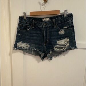 Abercrombie shorts size 28